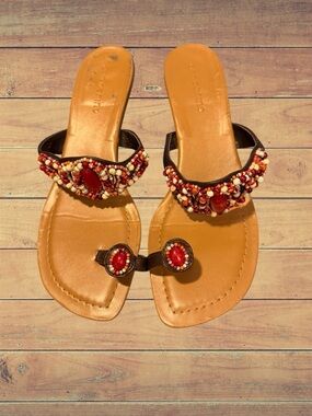 Ann Marino~Embellished Red Bead Toe-Loop boho sandals